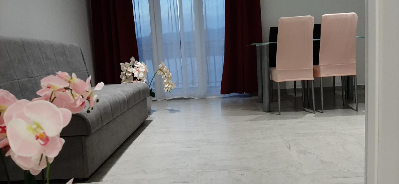Marin I Vinka Apartment Trogir Ngoại thất bức ảnh