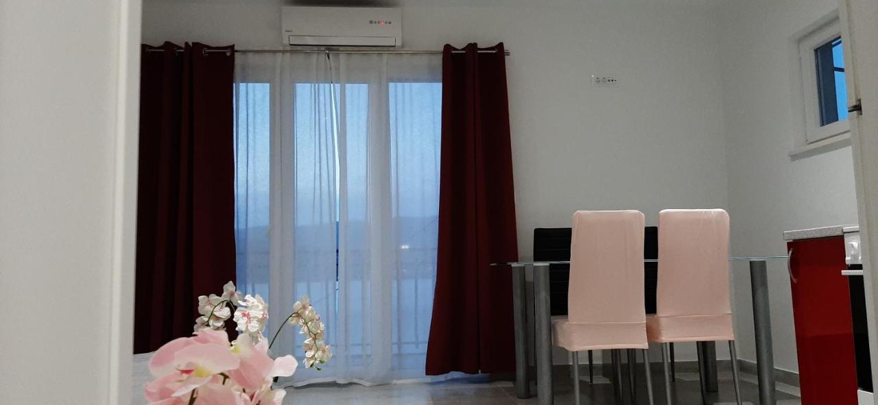 Marin I Vinka Apartment Trogir Ngoại thất bức ảnh